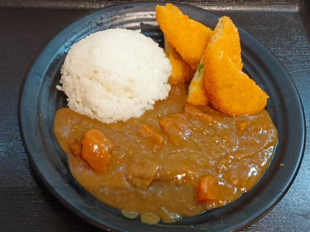 Sweet Curry Rice with well seasoned Fried Croquette